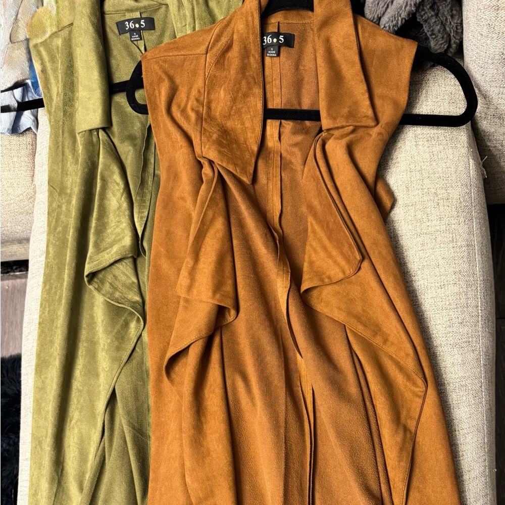 Sleeveless long vest/jacket